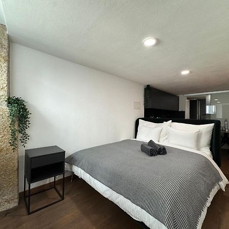 Appartement Au Rez-De-Chaussee En Vieille Ville De Порентруи Екстериор снимка